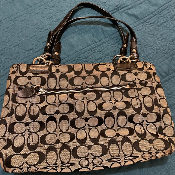 Vintage Coach Purse. - Picture 3 of 5